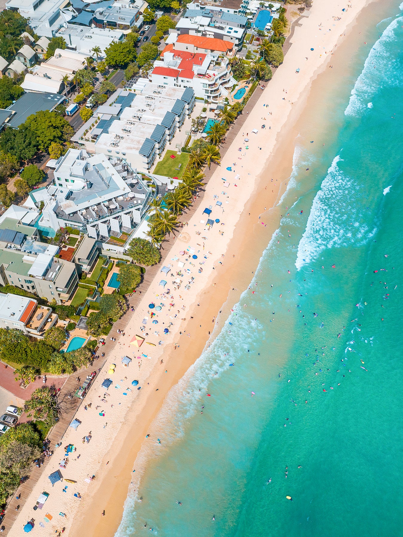 'Hot' - Noosa Main Beach - Dave Wilcock Photography