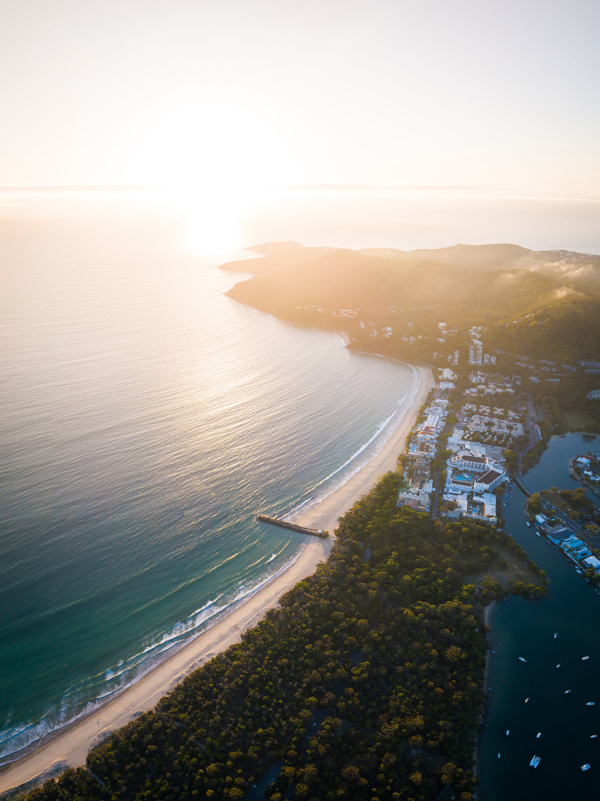 Noosa Main Beach Sunrise - Dave Wilcock Photography
